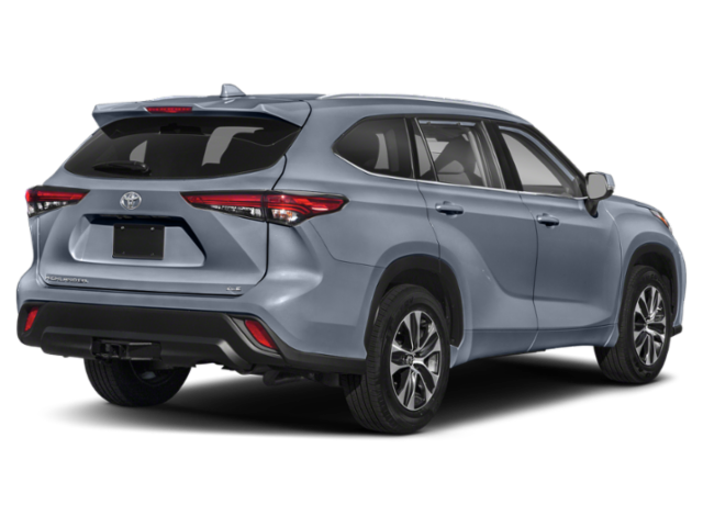 Used 2021 Toyota Highlander XLE with VIN 5TDGZRBHXMS156142 for sale in Waterville, ME
