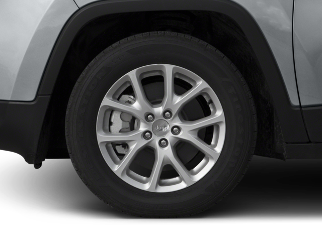 Used 2018 Gray Jeep Latitude Plus image 8