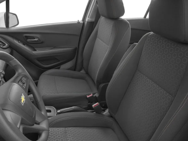 Used 2017 White Chevrolet LS image 9