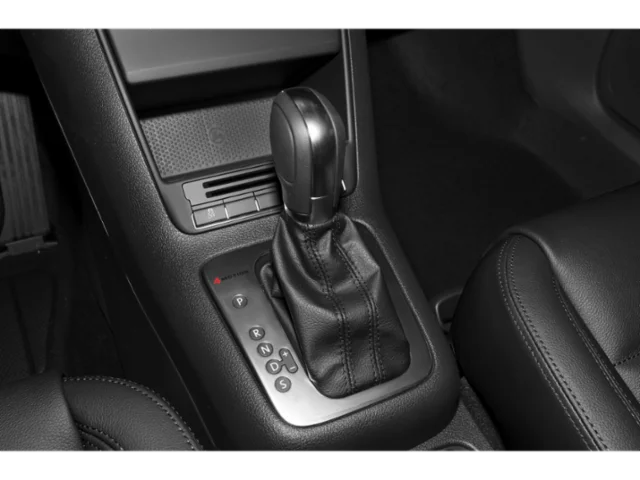 Used 2015 Night Blue Metallic Volkswagen S image 8