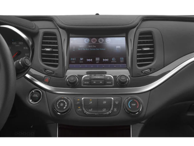 Used 2019 Black Chevrolet LT image 9
