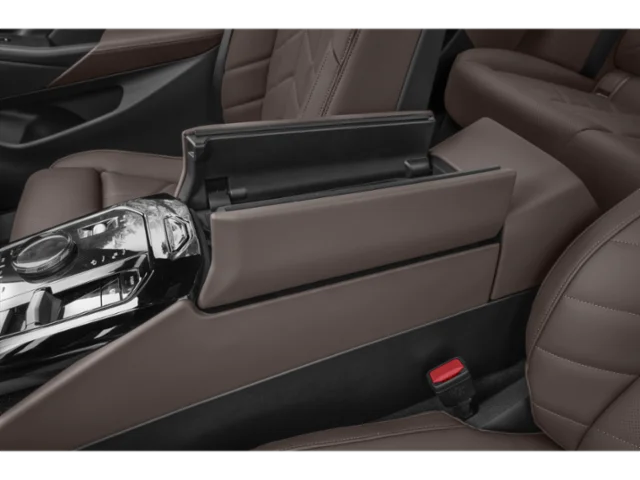 2026 BMW 5 Series 540i - Photo 11