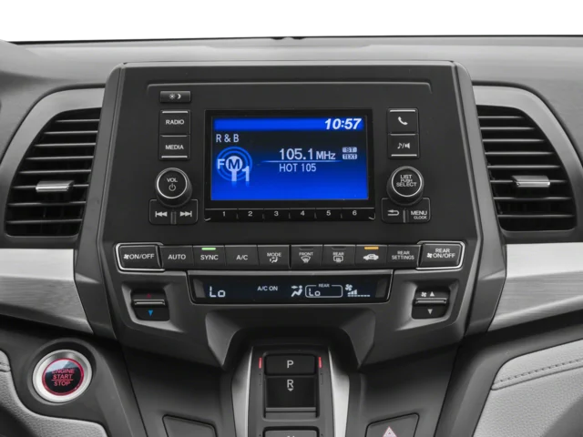 Used 2018  Honda LX image 16