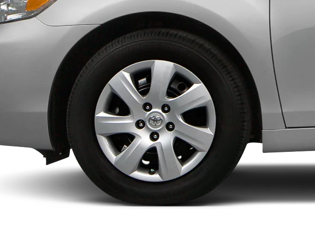 Used 2010  Toyota LE image 12