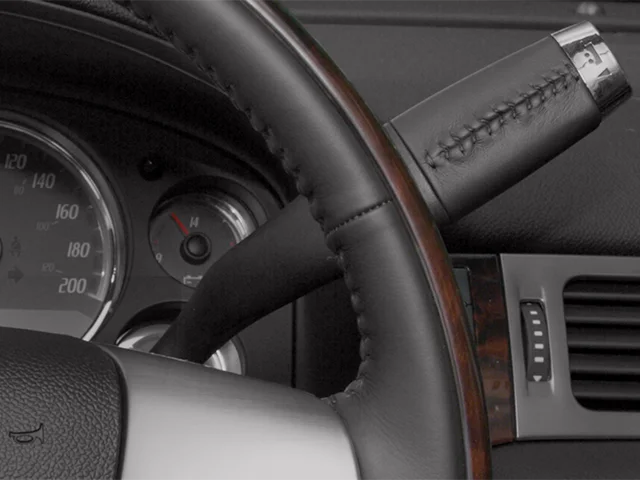 Used 2014  GMC Denali image 10
