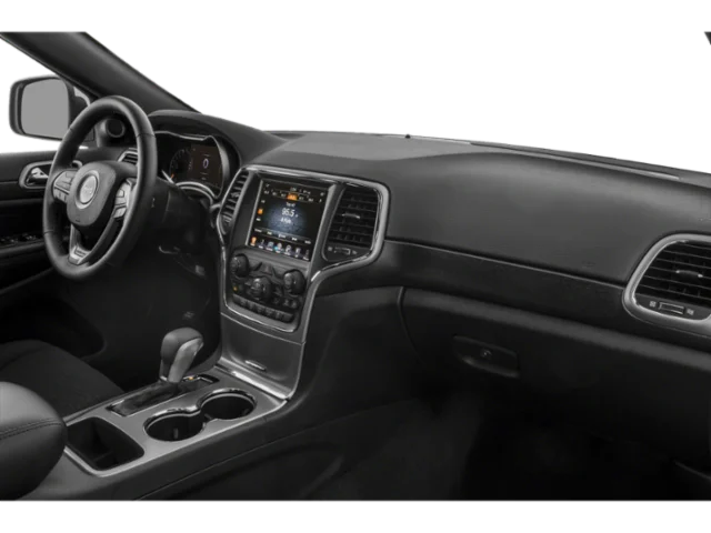 Used 2020 Diamond Black Crystal Pearlcoat Jeep Laredo E image 13