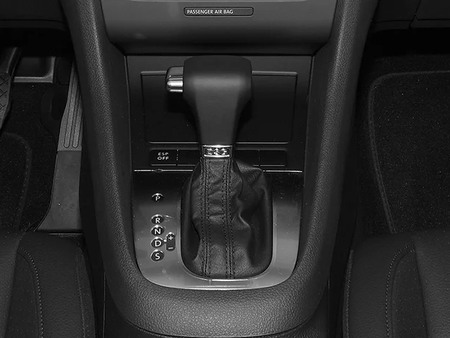 Used 2014 Brown Volkswagen SE image 8