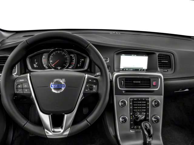Used 2018 White Volvo T5 Dynamic image 9