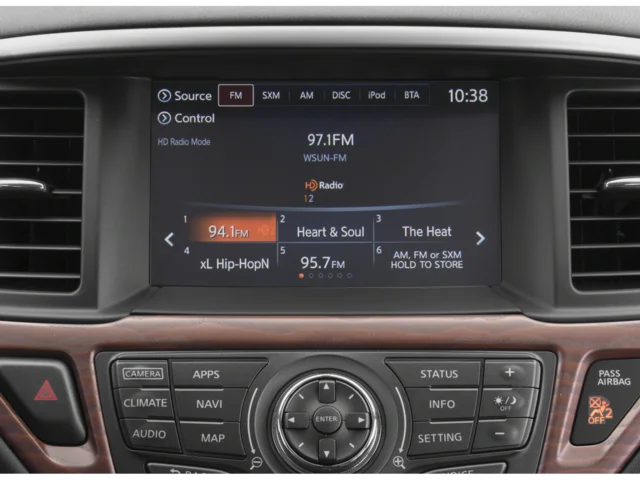 Used 2018 Caspian Blue Nissan Platinum image 7