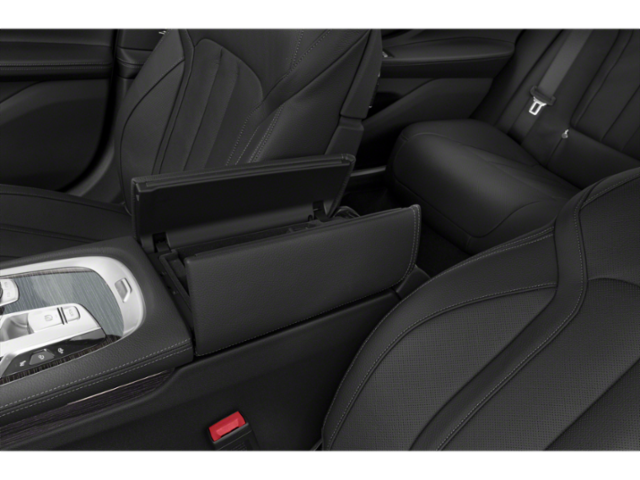Used 2022 White BMW 740i image 11