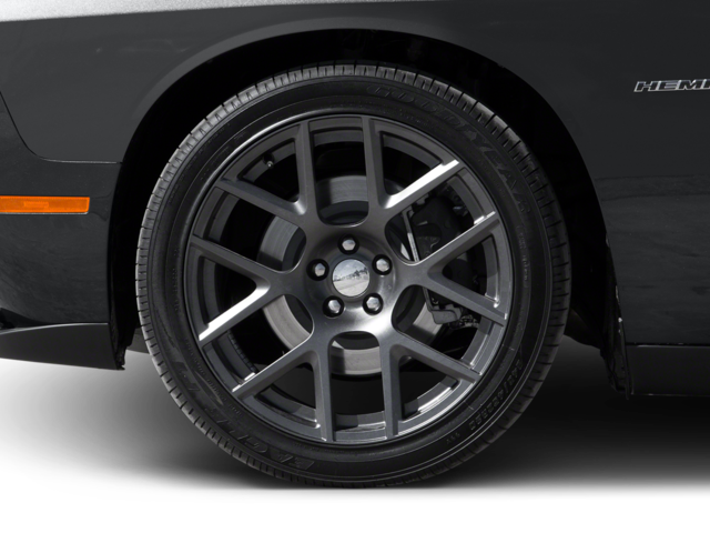 Used 2016 Red Dodge R/T Shaker image 8