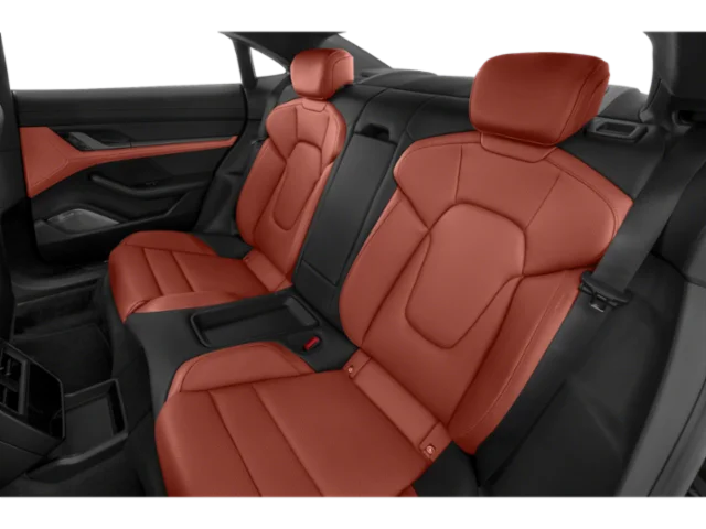 Used 2023  Porsche Base image 16