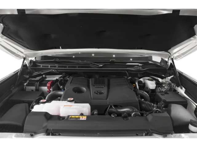 Used 2022 White Toyota SR5 image 16
