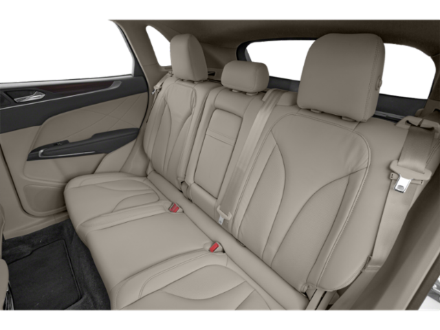 Used 2018 Silver Lincoln Select image 13