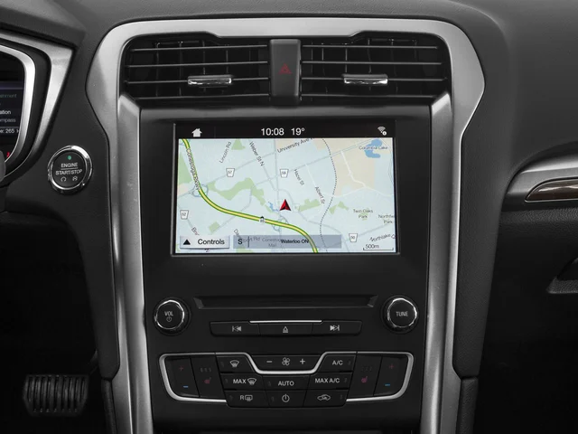 Used 2017 Silver Ford SE Luxury image 14