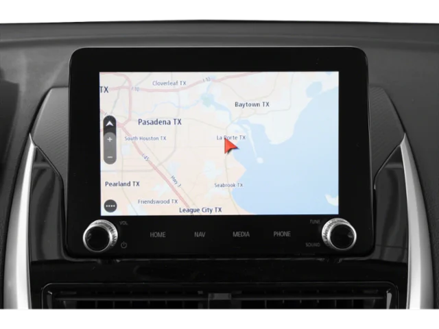 Used 2023 Silver Mitsubishi SE image 13