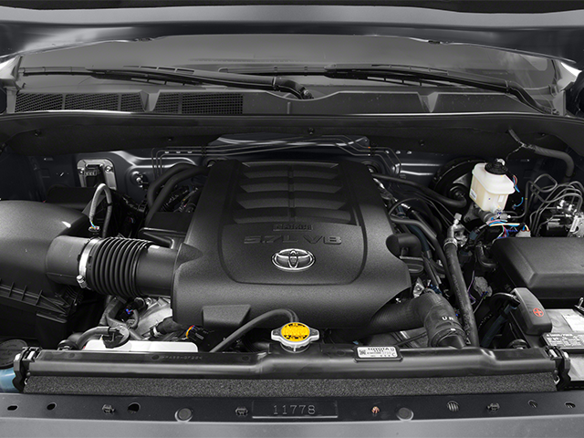 Used 2014 White Toyota SR image 11