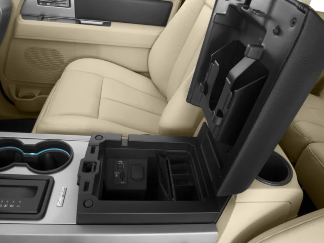 Used 2016  Ford XLT image 18