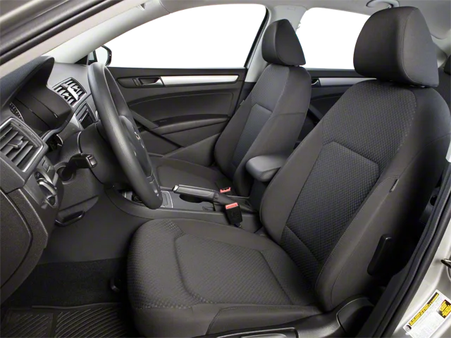 Used 2013 Red Volkswagen TDI SE image 6