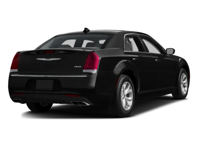 Used 2016  Chrysler Anniversary Edition image 2