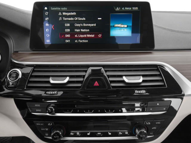 Used 2018 Mediterranean Blue Metallic BMW  image 7