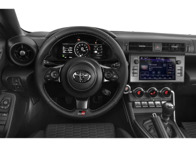 Used 2025 Pavement Toyota  image 4