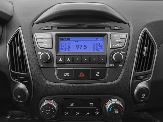 Used 2014 White Hyundai Limited image 16