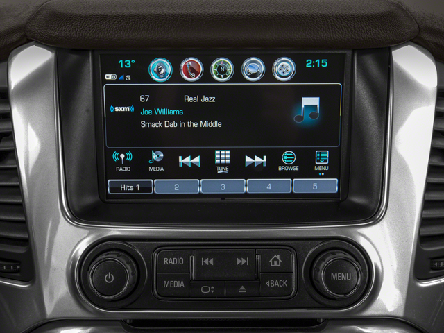 Used 2018 Iridescent Pearl Tricoat Chevrolet Premier image 9