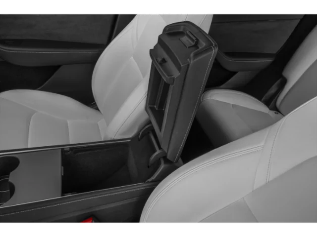Used 2024  Tesla Performance image 13