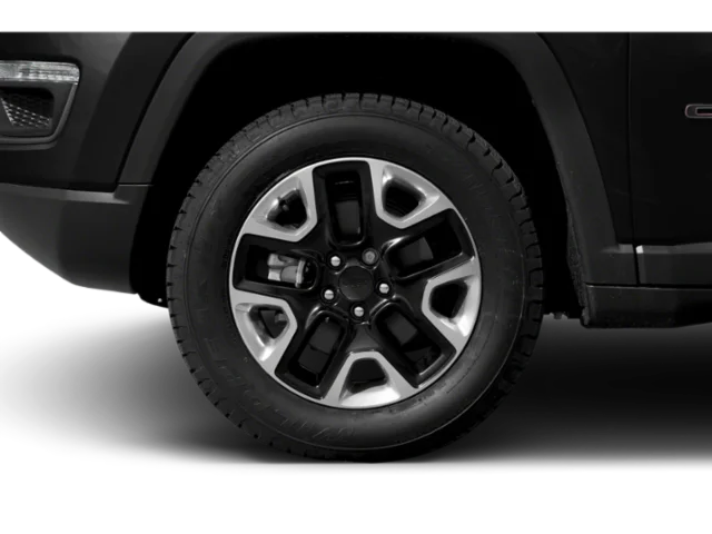Used 2018 Laser Blue Pearl Coat Jeep Trailhawk image 13