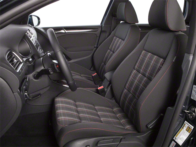 Used 2010  Volkswagen Base image 8