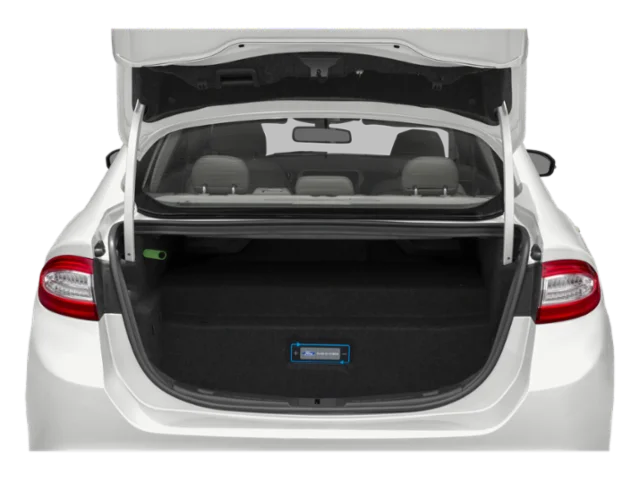 Used 2015 White Ford SE Luxury image 13