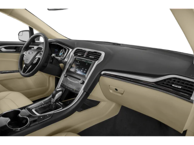 Used 2015 White Ford SE Luxury image 19
