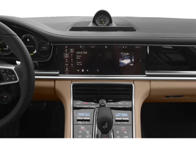 Used 2020  Porsche 4 E-Hybrid image 10