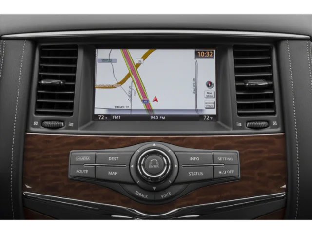 Used 2019  nissan SL image 17