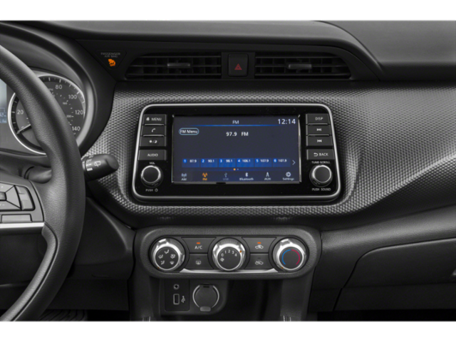 Used 2020 Gray Nissan SV image 7