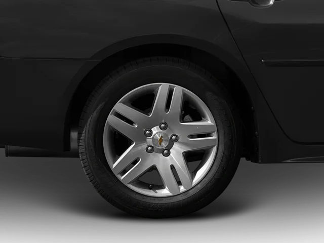 Used 2016 Black Chevrolet LT image 9