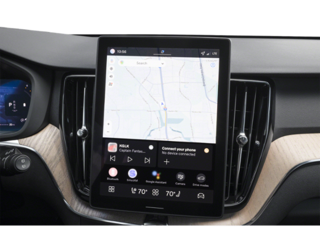 New 2027 Forest Lake Volvo Core image 13