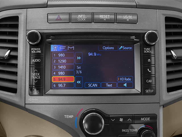 Used 2013 White Toyota LE image 10