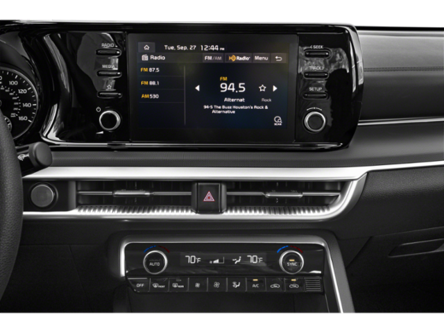 Used 2023 Glacial White Pearl Kia LXS image 7