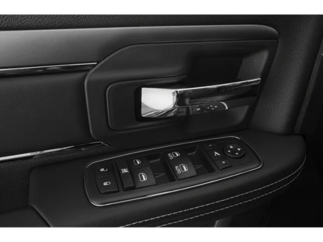 Used 2015 Red Ram Sport image 17