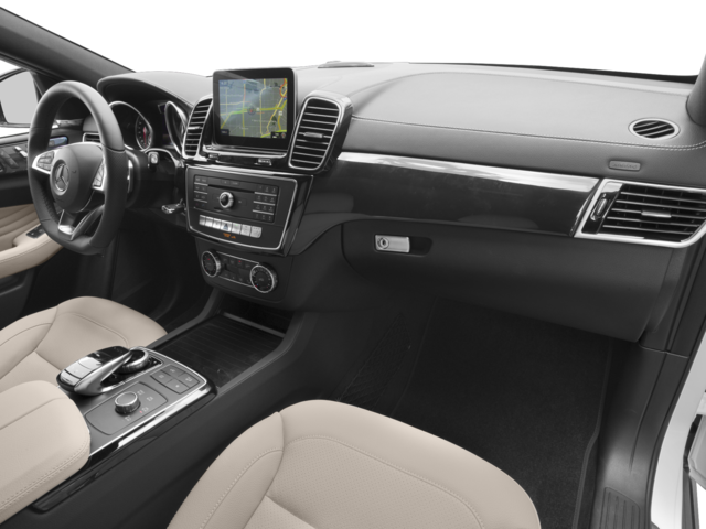 Used 2017 White Mercedes-Benz 4MATIC® image 13