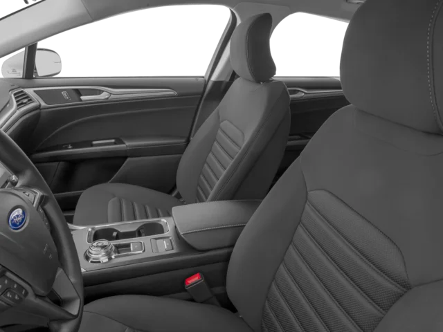 Used 2018  Ford SE image 9
