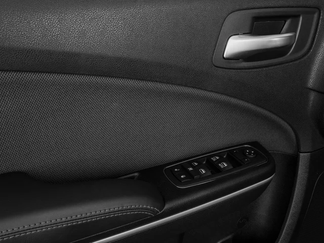Used 2017 Granite Pearlcoat Dodge SE RWD image 17
