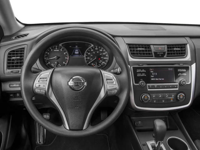 Used 2017  Nissan 2.5 SV image 7