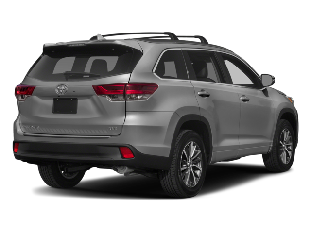 Used 2017 Silver Toyota XLE image 2