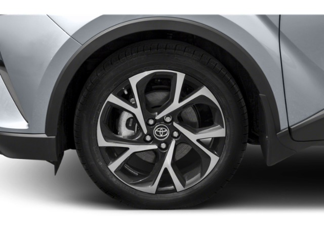 Used 2018 Red Toyota XLE image 7
