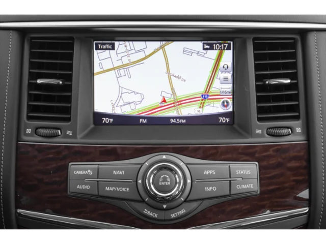Used 2020 Silver Nissan SL image 18