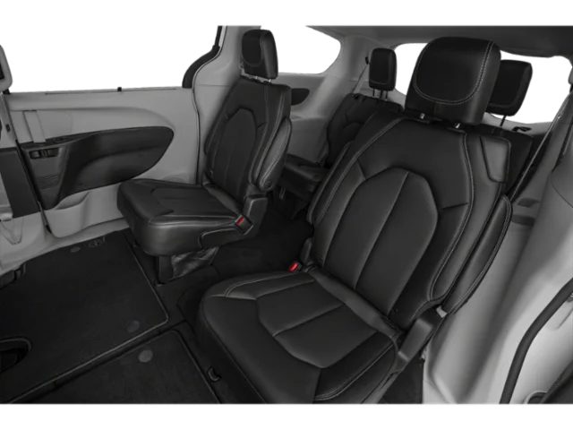 Used 2023 Black Chrysler Touring L image 11