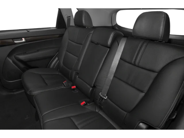 Used 2015 Silver Kia LX image 17